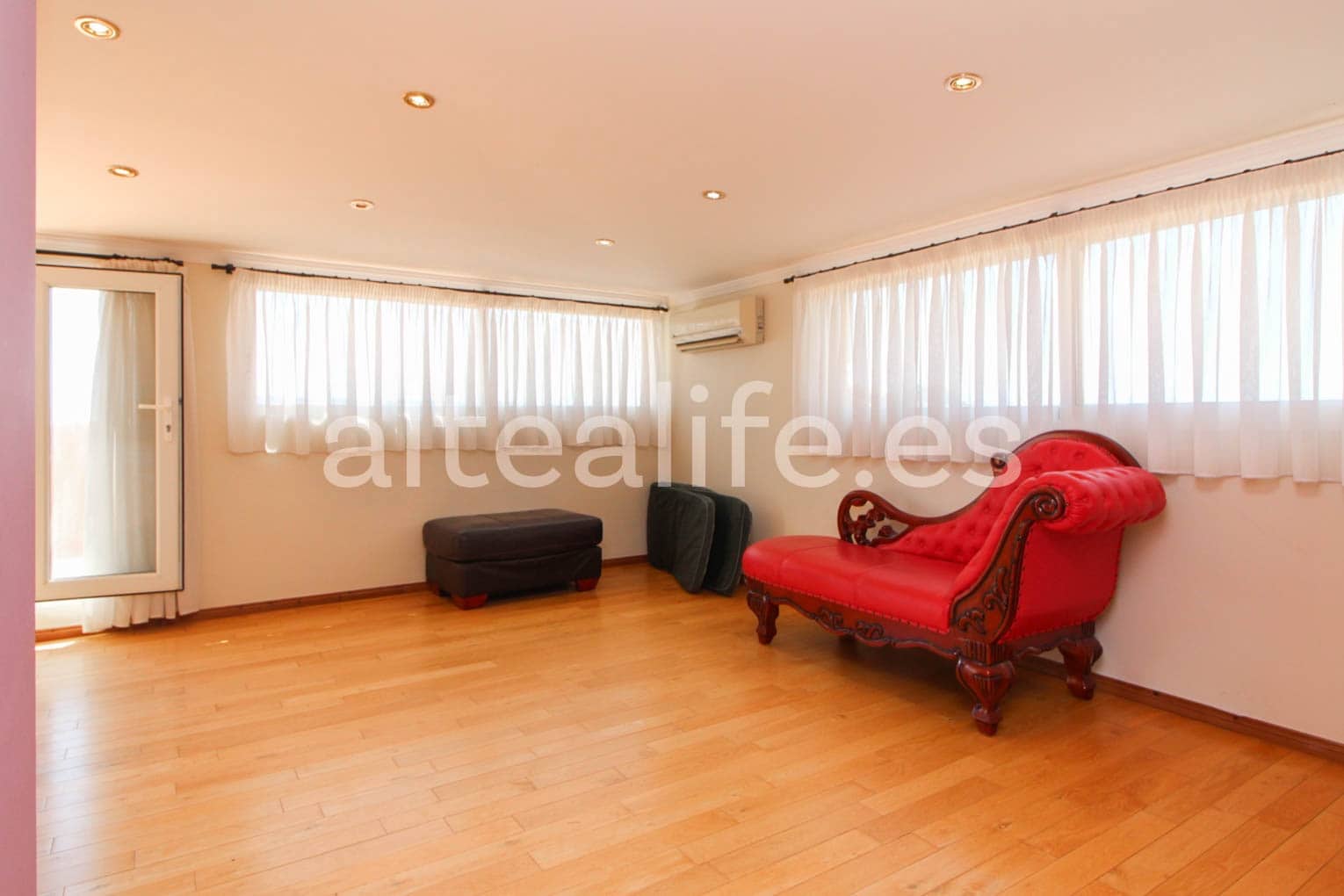 9 soverom Villa til salgs i La Nucia med svømmebasseng garasje - € 1 250 000 (Ref: 8271275)