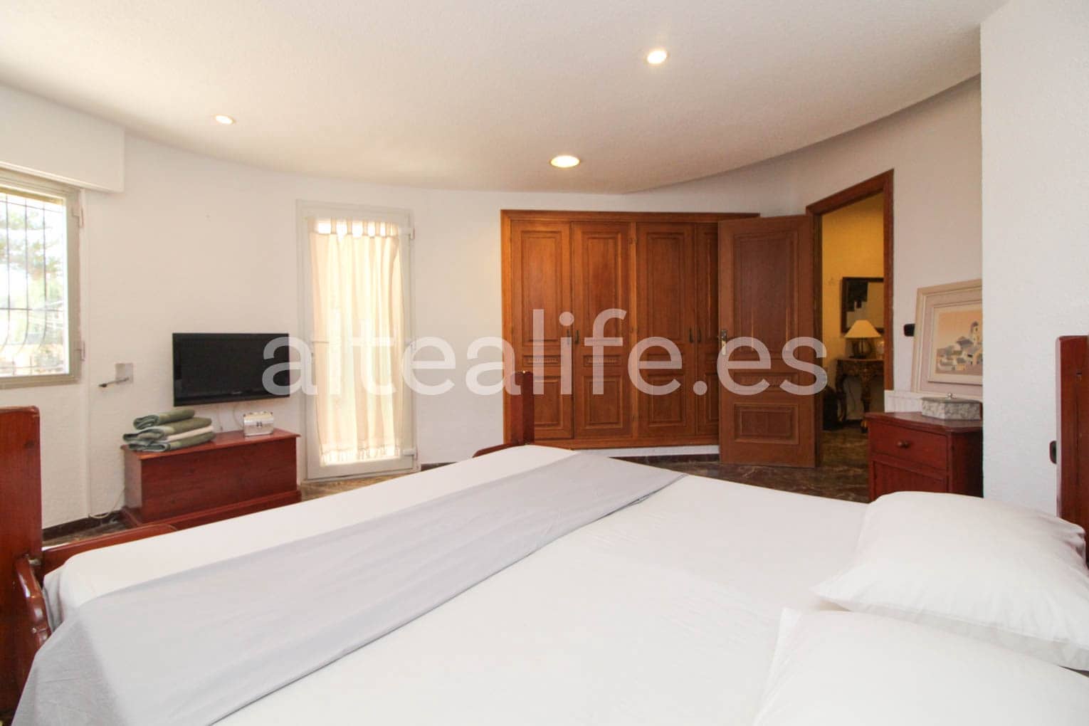 9 soverom Villa til salgs i La Nucia med svømmebasseng garasje - € 1 250 000 (Ref: 8271275)