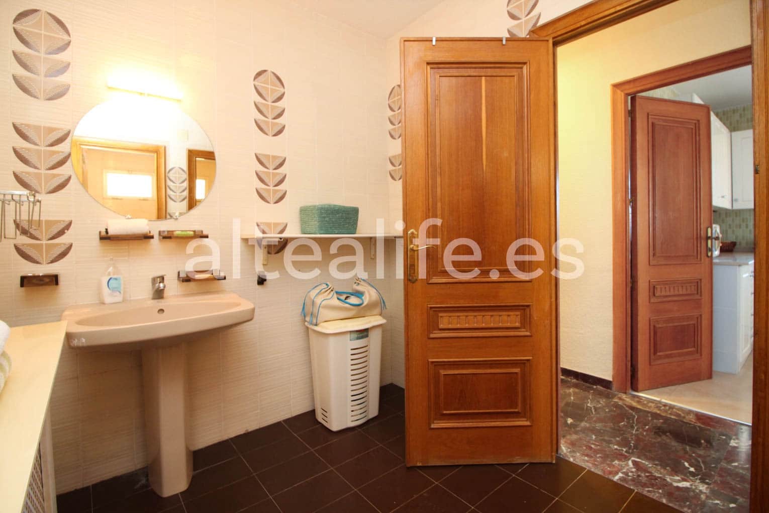 9 soverom Villa til salgs i La Nucia med svømmebasseng garasje - € 1 250 000 (Ref: 8271275)