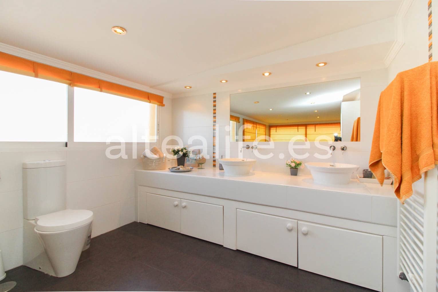 9 soverom Villa til salgs i La Nucia med svømmebasseng garasje - € 1 250 000 (Ref: 8271275)