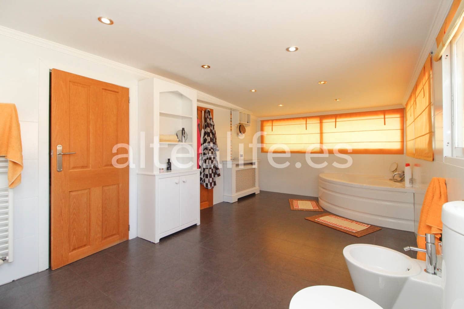 9 soverom Villa til salgs i La Nucia med svømmebasseng garasje - € 1 250 000 (Ref: 8271275)