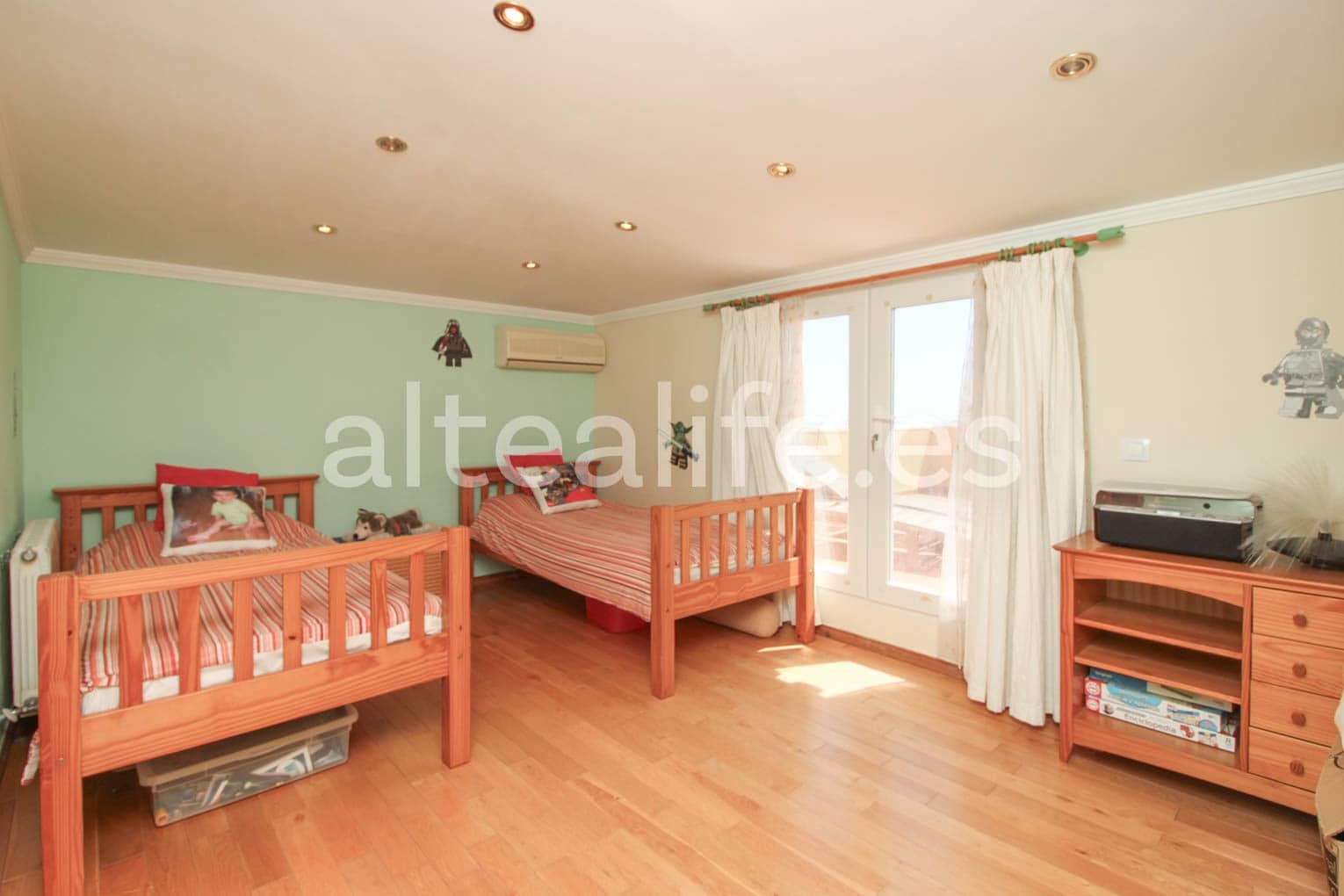 9 soverom Villa til salgs i La Nucia med svømmebasseng garasje - € 1 250 000 (Ref: 8271275)