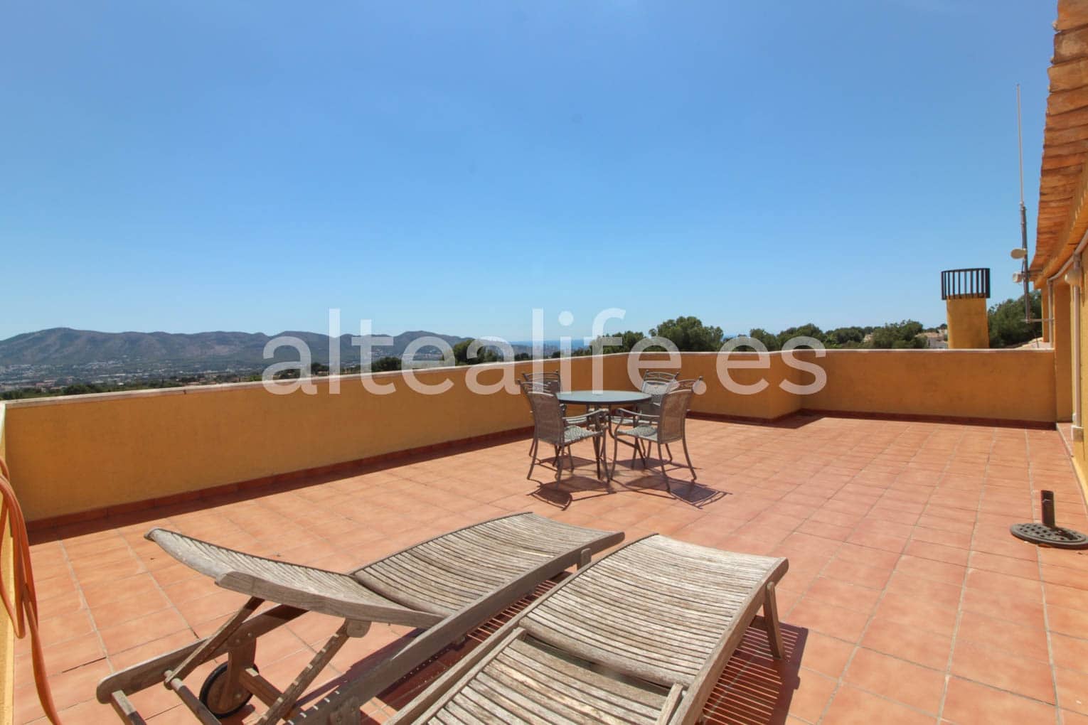 9 soverom Villa til salgs i La Nucia med svømmebasseng garasje - € 1 250 000 (Ref: 8271275)