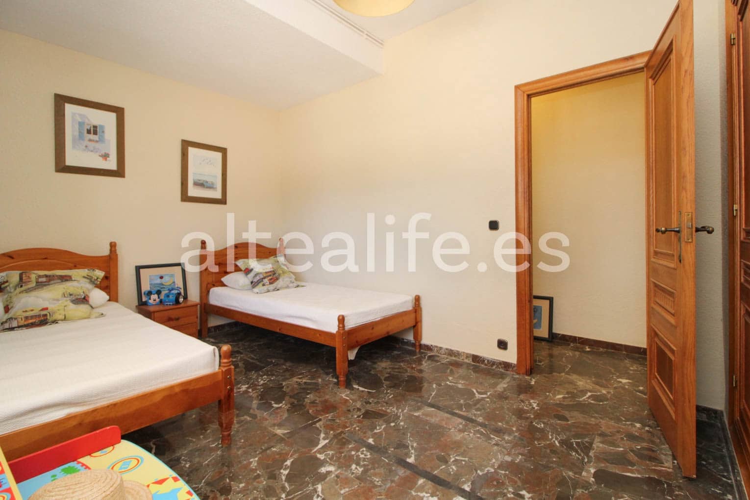 9 soverom Villa til salgs i La Nucia med svømmebasseng garasje - € 1 250 000 (Ref: 8271275)