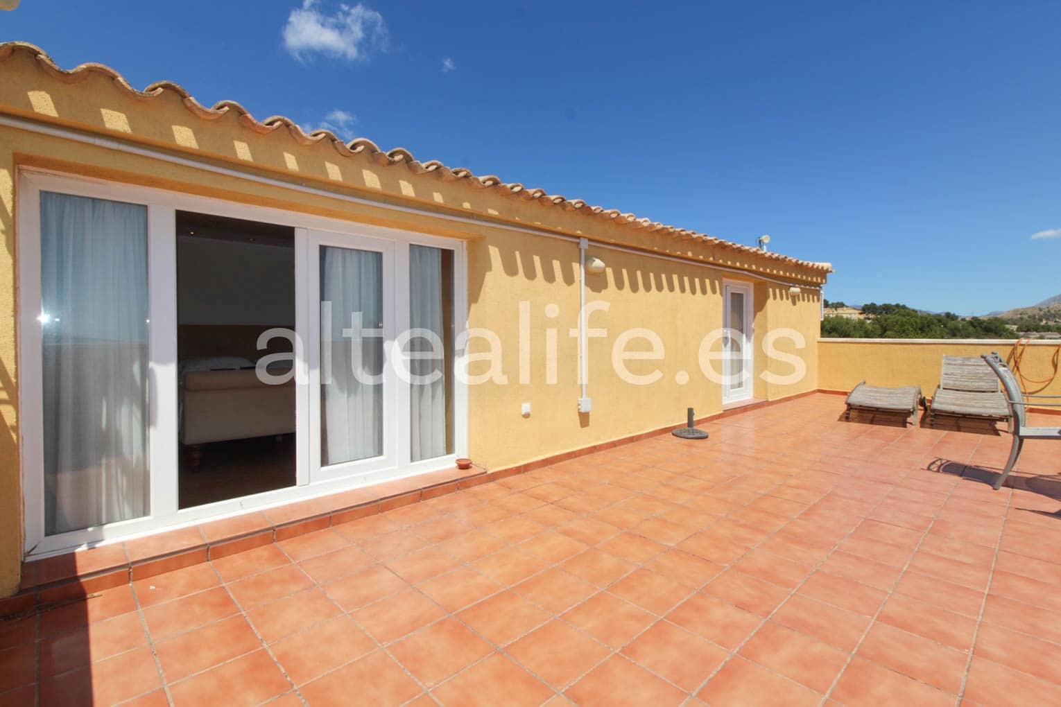 9 soverom Villa til salgs i La Nucia med svømmebasseng garasje - € 1 250 000 (Ref: 8271275)