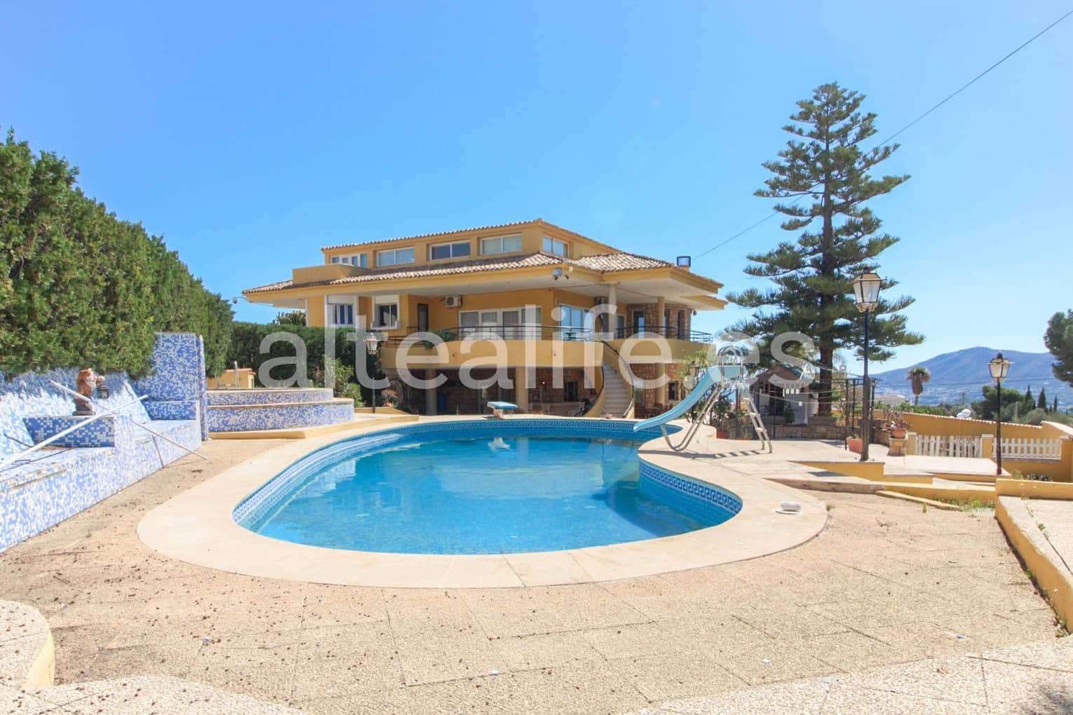 9 soverom Villa til salgs i La Nucia med svømmebasseng garasje - € 1 250 000 (Ref: 8271275)