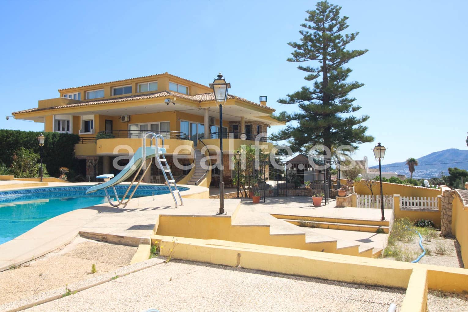 9 soverom Villa til salgs i La Nucia med svømmebasseng garasje - € 1 250 000 (Ref: 8271275)