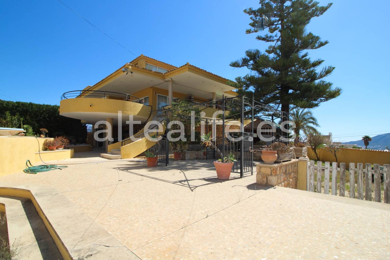 9 soverom Villa til salgs i La Nucia med svømmebasseng garasje - € 1 250 000 (Ref: 8271275)