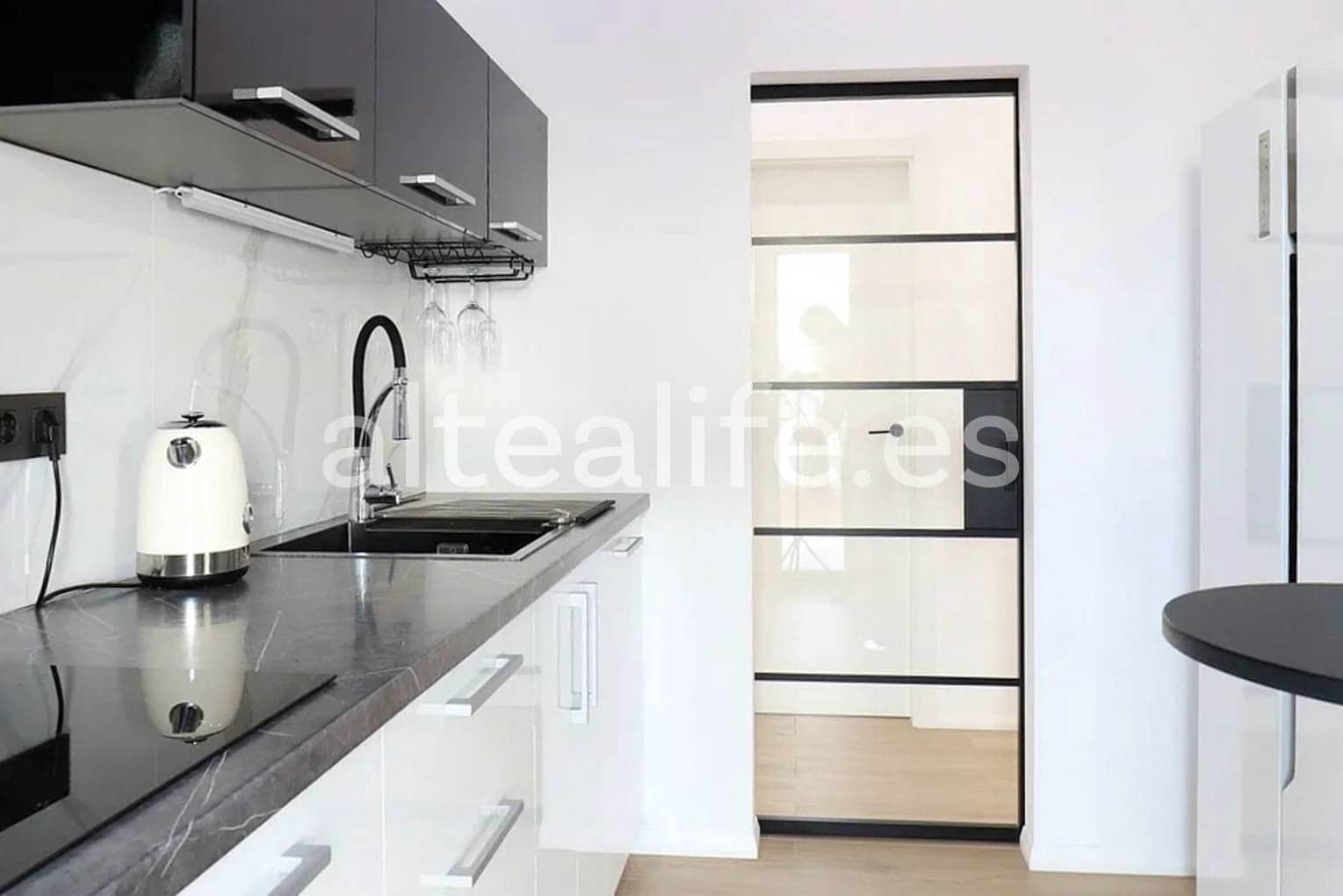 4 sypialnia Dom na sprzedaż w Altea z basenem garażem - 995 000 € (Ref: 8321873)