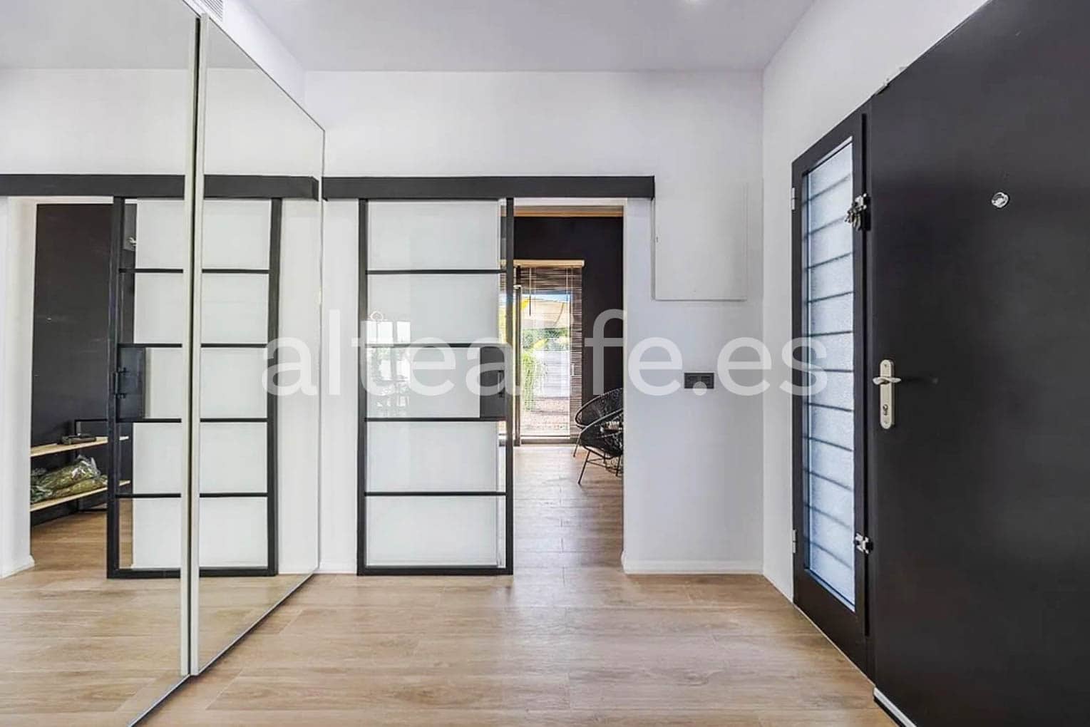 4 sypialnia Dom na sprzedaż w Altea z basenem garażem - 995 000 € (Ref: 8321873)