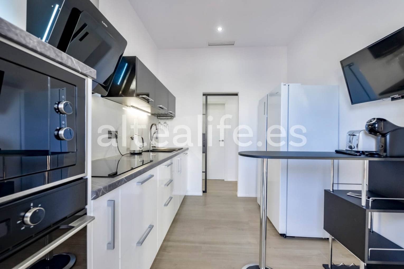 4 sypialnia Dom na sprzedaż w Altea z basenem garażem - 995 000 € (Ref: 8321873)