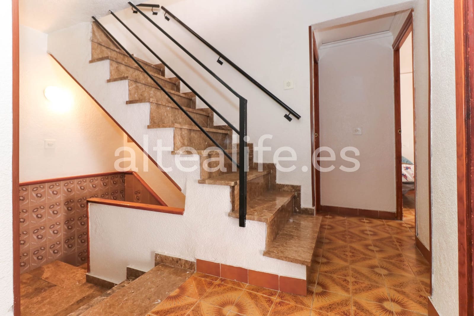 5 quarto Casa em Banda para venda em Altea - 365 000 € (Ref: 8341859)