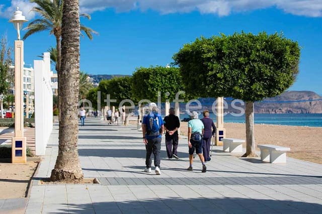 1 bedroom Commercial for sale in Altea - € 143,000 (Ref: 8397174)