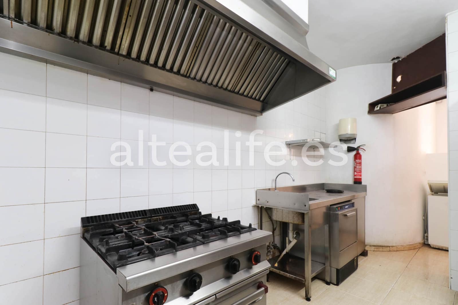 1 bedroom Commercial for sale in Jalon / Xalo with garage - € 75,000 (Ref: 8402320)