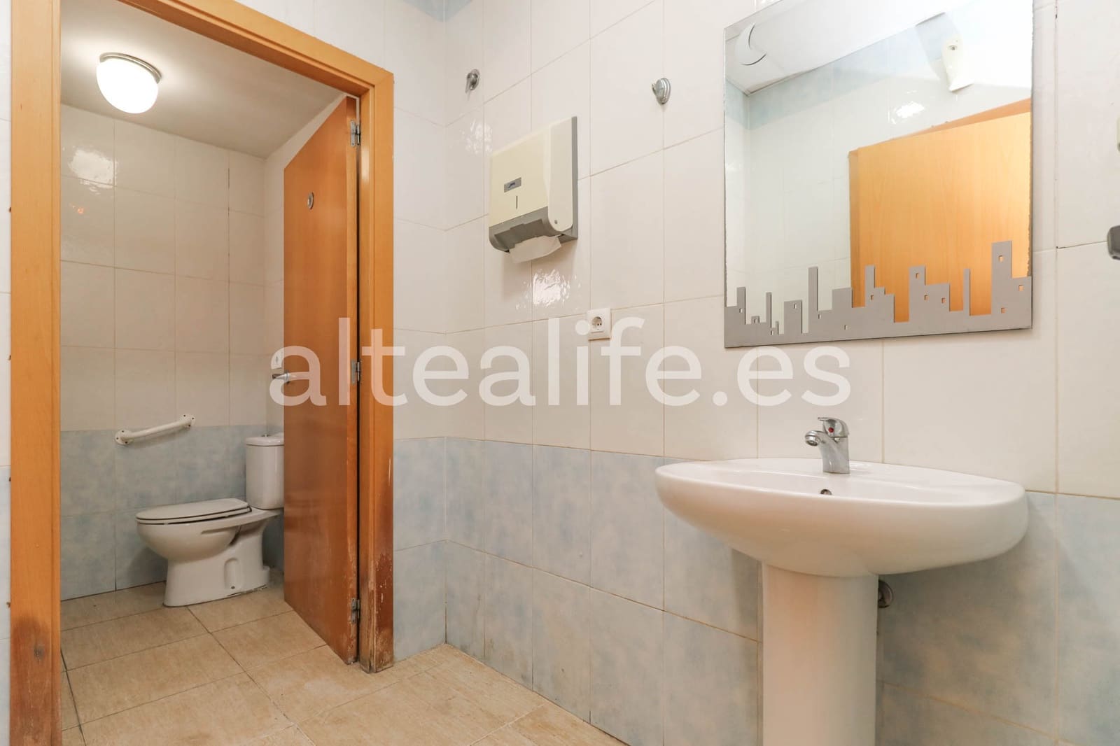 1 bedroom Commercial for sale in Jalon / Xalo with garage - € 75,000 (Ref: 8402320)