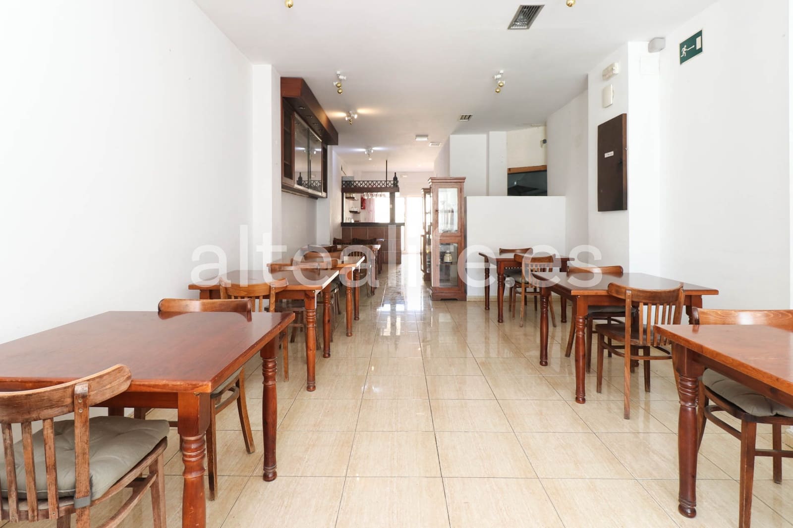 1 bedroom Commercial for sale in Jalon / Xalo with garage - € 75,000 (Ref: 8402320)