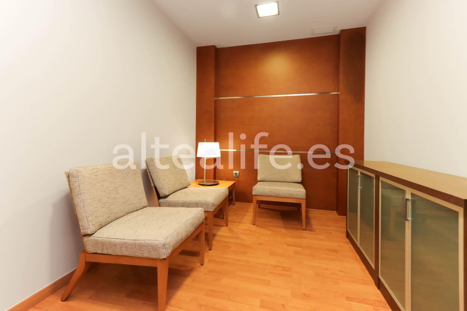 7 soveværelse Erhverv til leje i Altea - € 1.200 (Ref: 8420201)