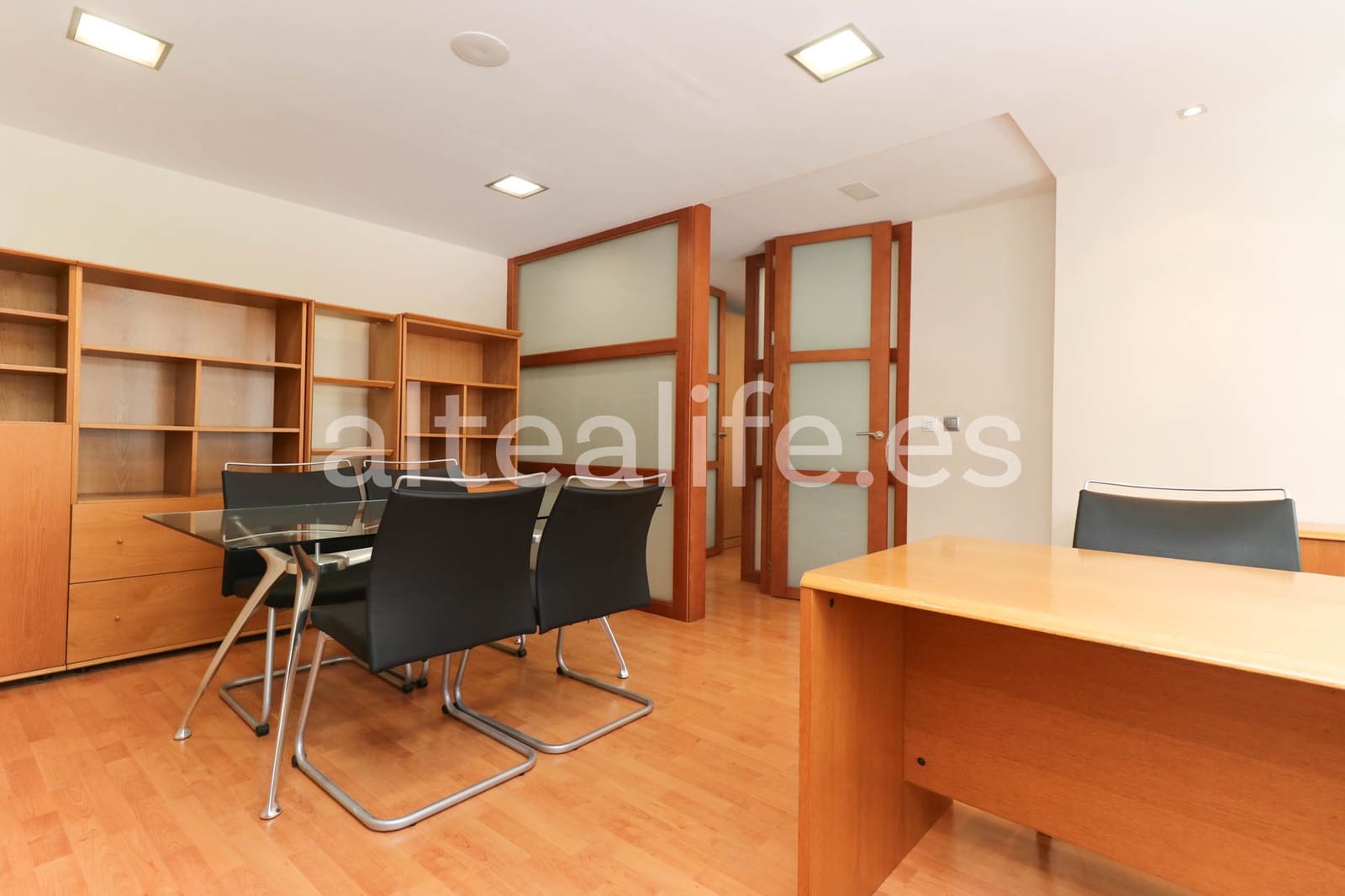 7 soveværelse Erhverv til leje i Altea - € 1.200 (Ref: 8420201)