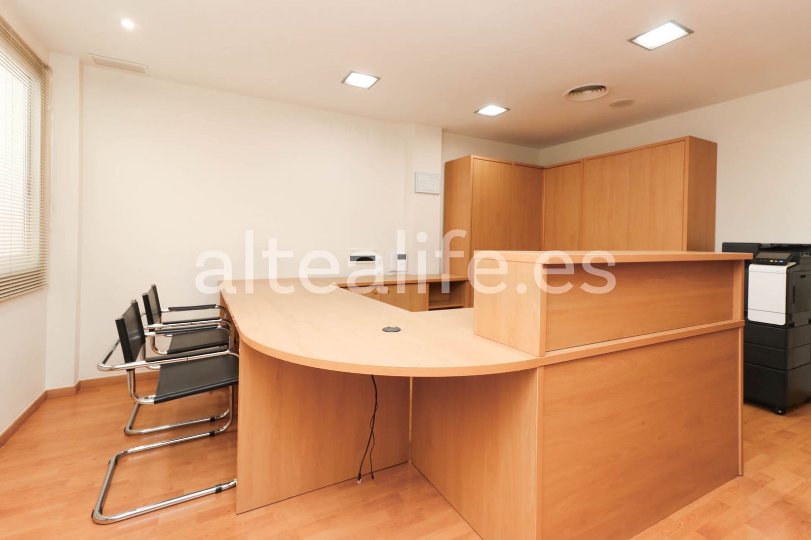 7 soveværelse Erhverv til leje i Altea - € 1.200 (Ref: 8420201)