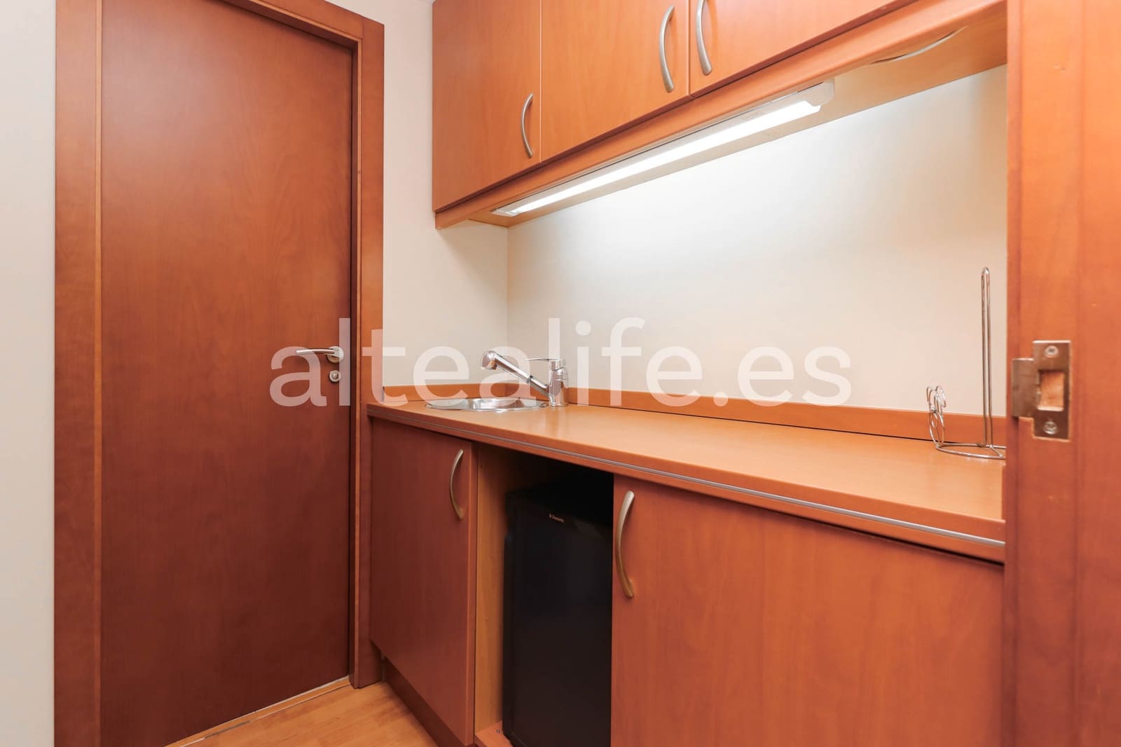 7 soveværelse Erhverv til leje i Altea - € 1.200 (Ref: 8420201)