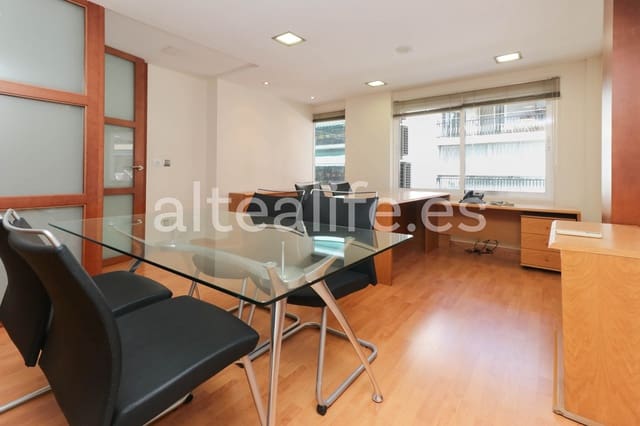 7 soveværelse Erhverv til leje i Altea - € 1.200 (Ref: 8420201)