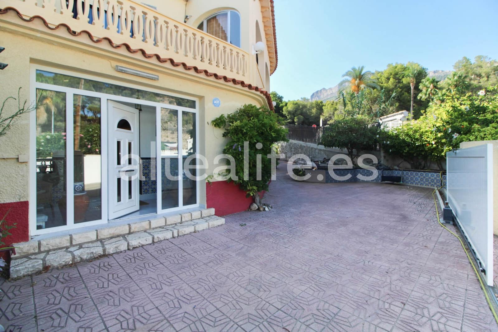 4 soveværelse Rækkehus til salg i Altea med swimmingpool garage - € 415.000 (Ref: 8466751)