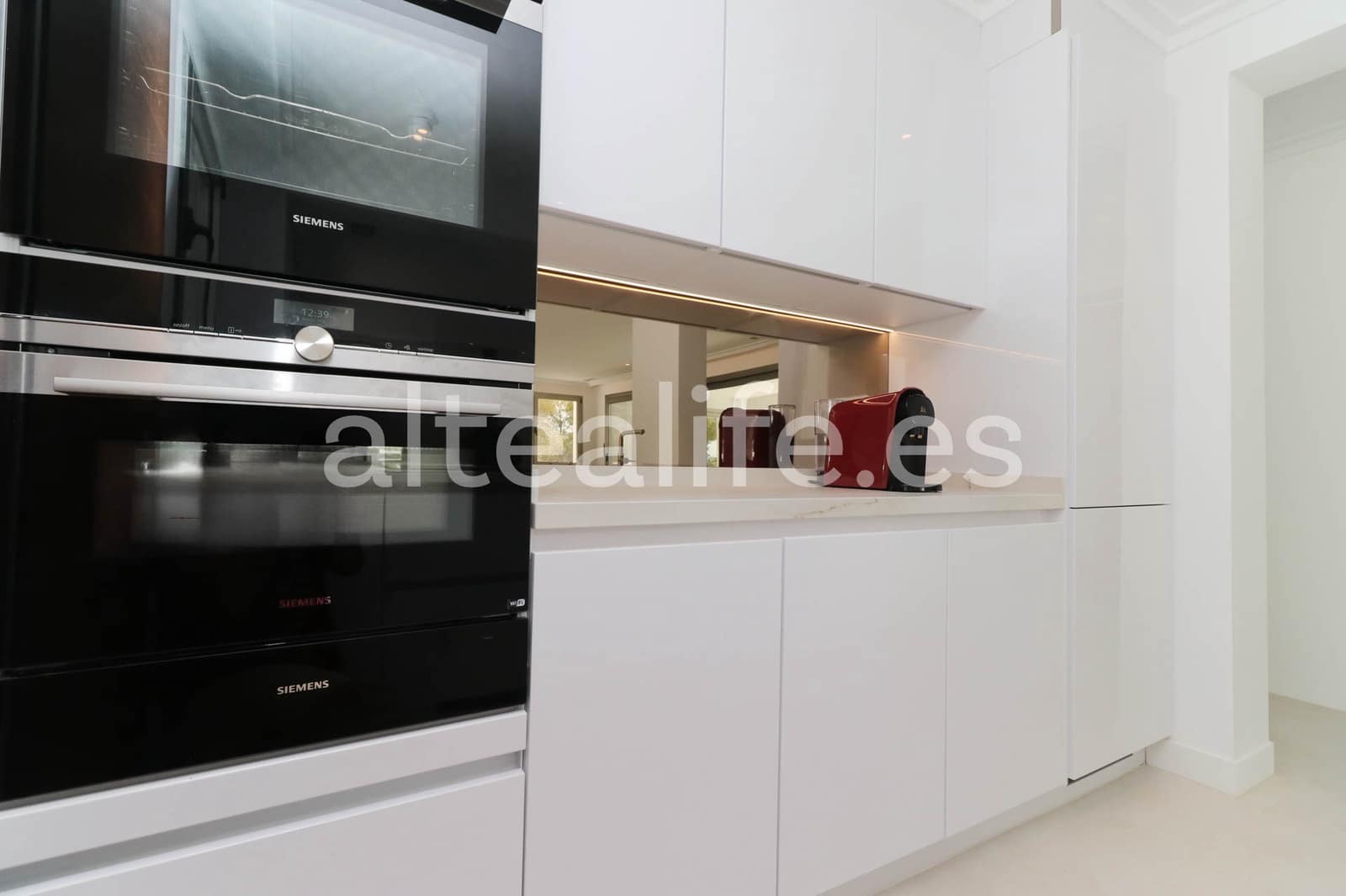 3 soveværelse Villa til salg i Altea med swimmingpool garage - € 1.788.000 (Ref: 8510821)