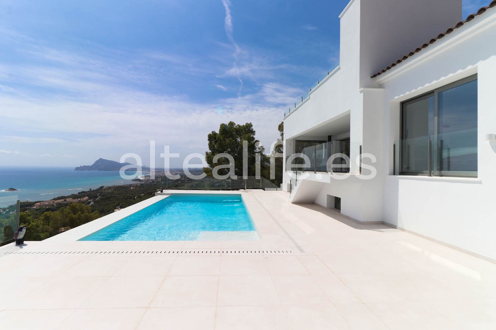 3 soveværelse Villa til salg i Altea med swimmingpool garage - € 1.788.000 (Ref: 8510821)
