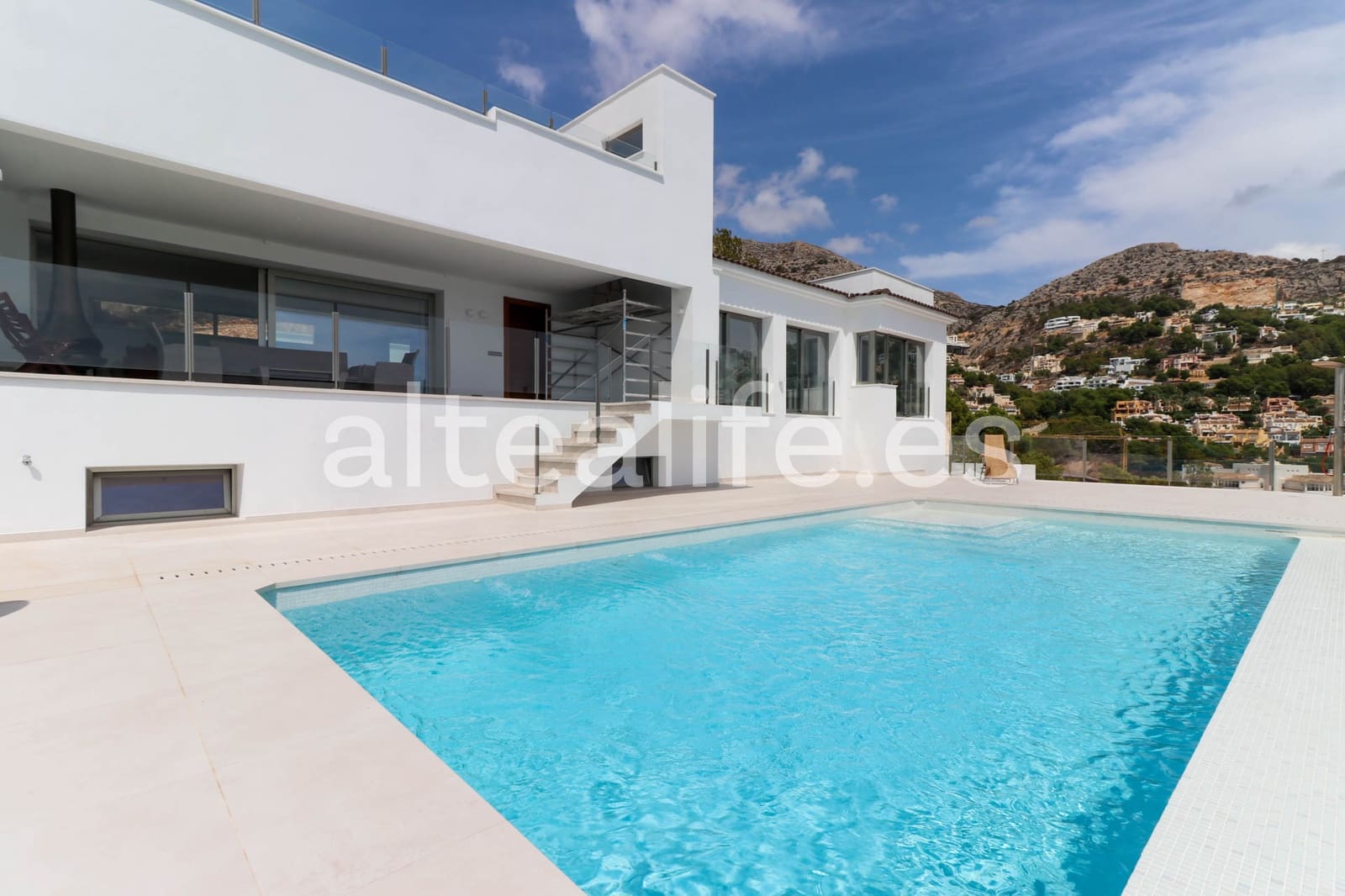 3 soveværelse Villa til salg i Altea med swimmingpool garage - € 1.788.000 (Ref: 8510821)