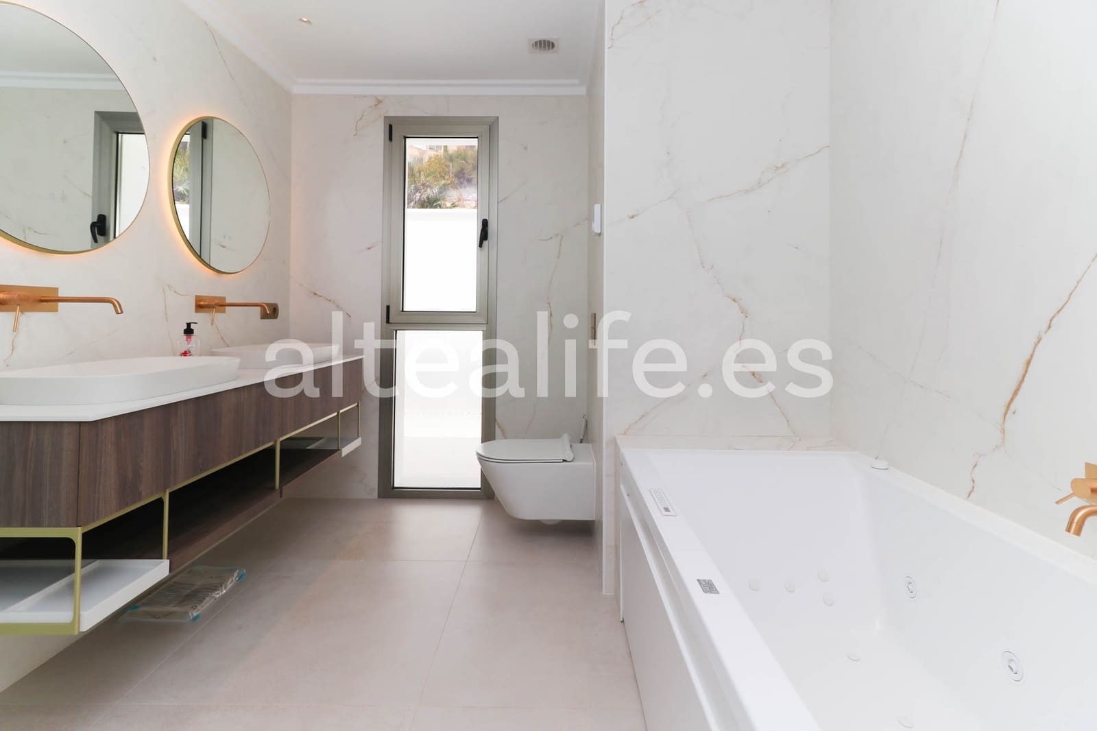 3 soveværelse Villa til salg i Altea med swimmingpool garage - € 1.788.000 (Ref: 8510821)