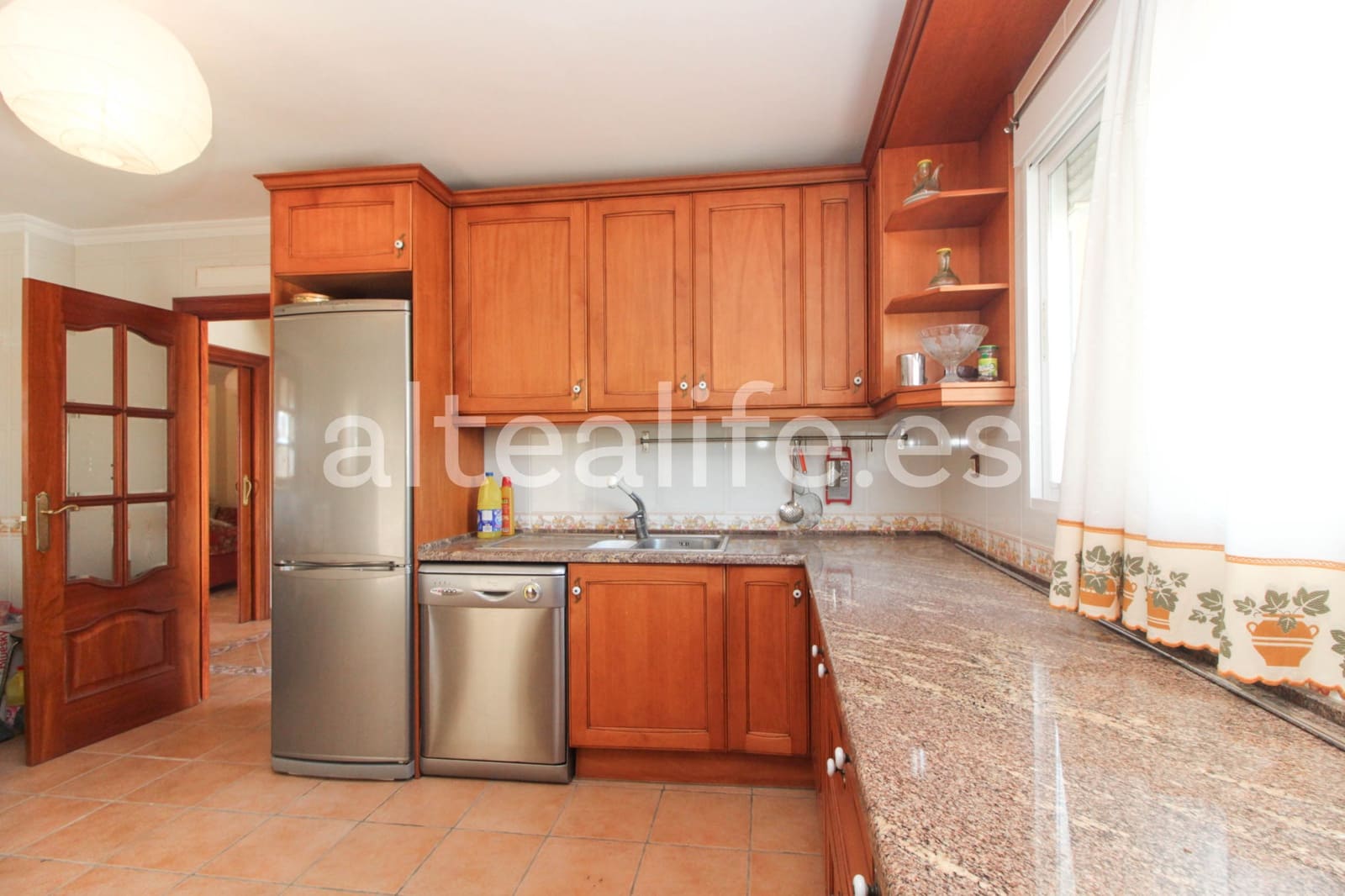 7 bedroom Townhouse for sale in La Nucia with garage - € 790,000 (Ref: 8568586)