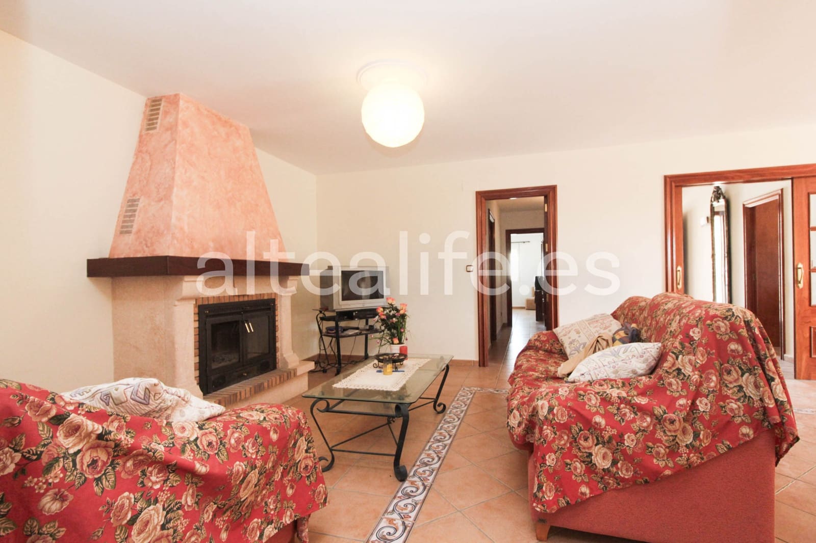 7 bedroom Townhouse for sale in La Nucia with garage - € 790,000 (Ref: 8568586)
