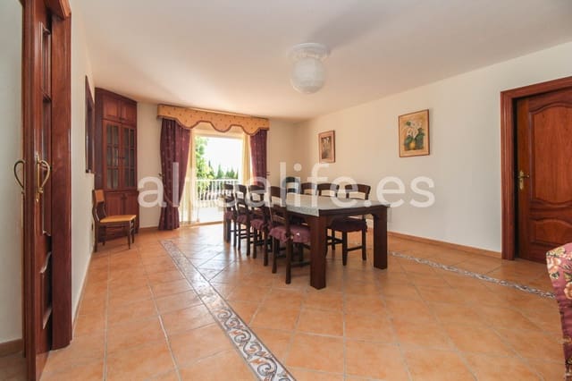 7 bedroom Townhouse for sale in El Tossal - Bello Horizonte  , La Nucia with garage - € 790,000 (Ref: 8568586)
