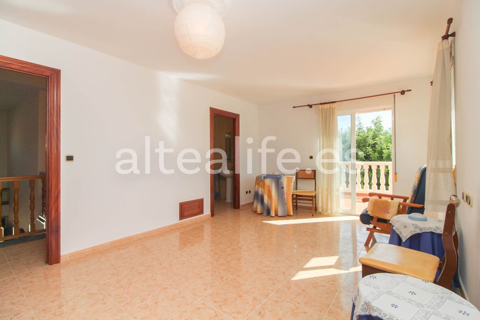 7 bedroom Townhouse for sale in La Nucia with garage - € 790,000 (Ref: 8568586)