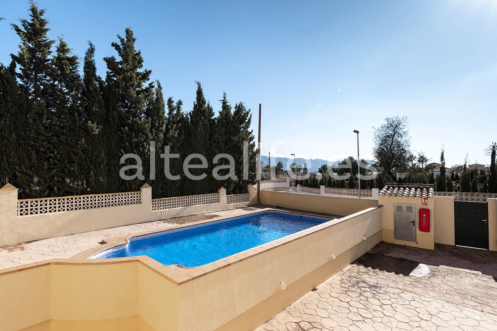 2 bedroom Apartment for rent in La Nucia with pool garage - € 1,200 (Ref: 8643896)