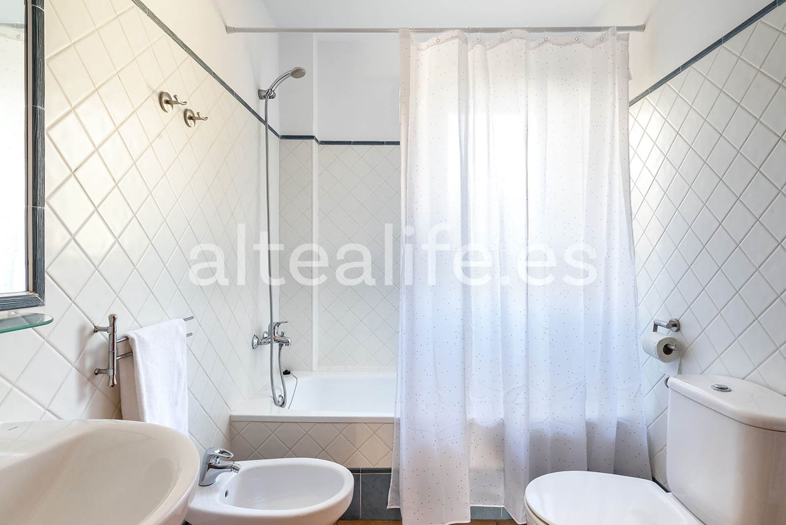 2 bedroom Apartment for rent in La Nucia with pool garage - € 1,200 (Ref: 8643896)