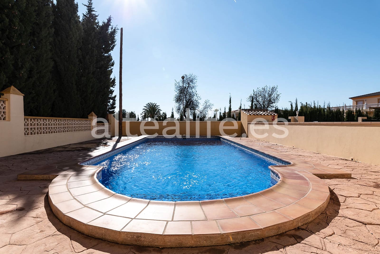 2 bedroom Apartment for rent in La Nucia with pool garage - € 1,200 (Ref: 8643896)