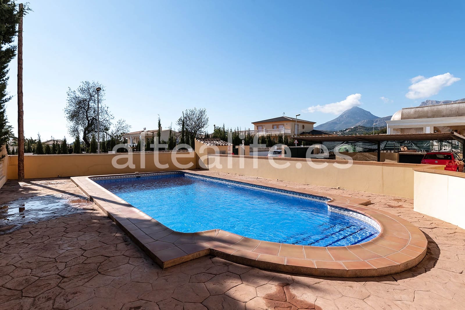 2 bedroom Apartment for rent in La Nucia with pool garage - € 1,200 (Ref: 8643896)