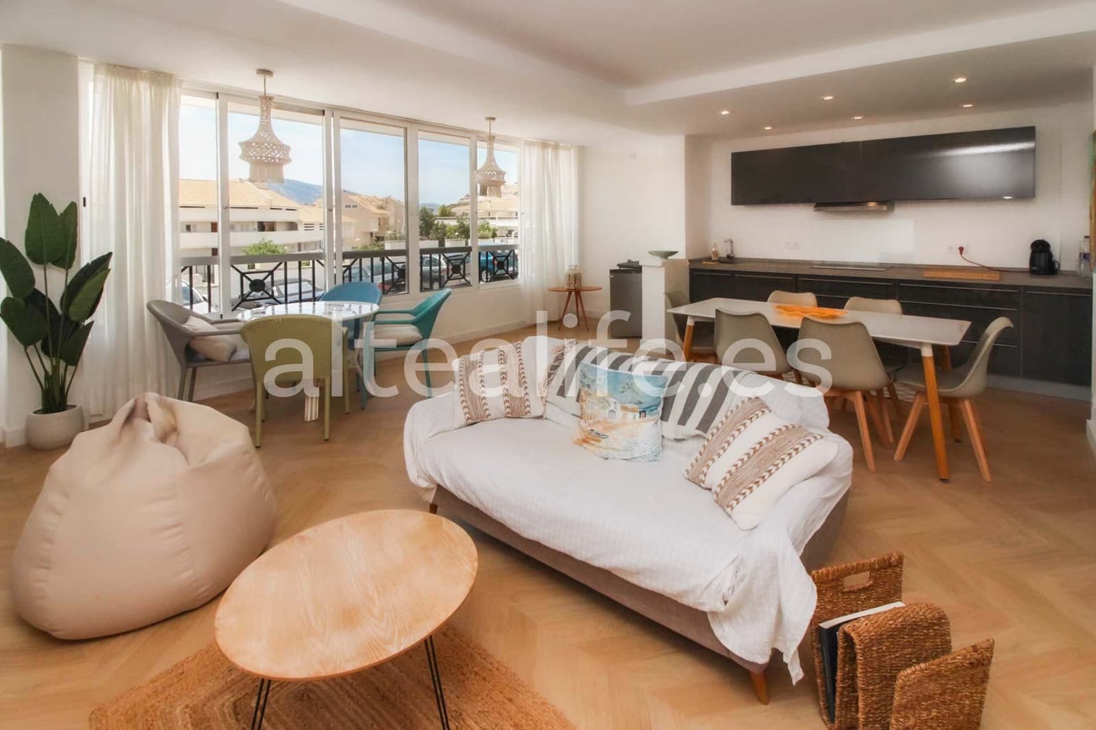 2 soverom Leilighet til leie i Altea - € 1 250 (Ref: 8769190)