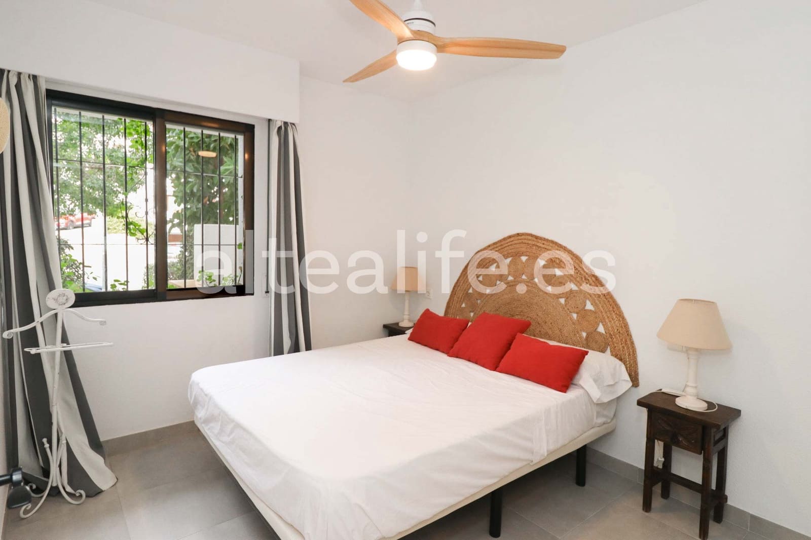 2 soverom Leilighet til leie i Altea - € 1 250 (Ref: 8769190)