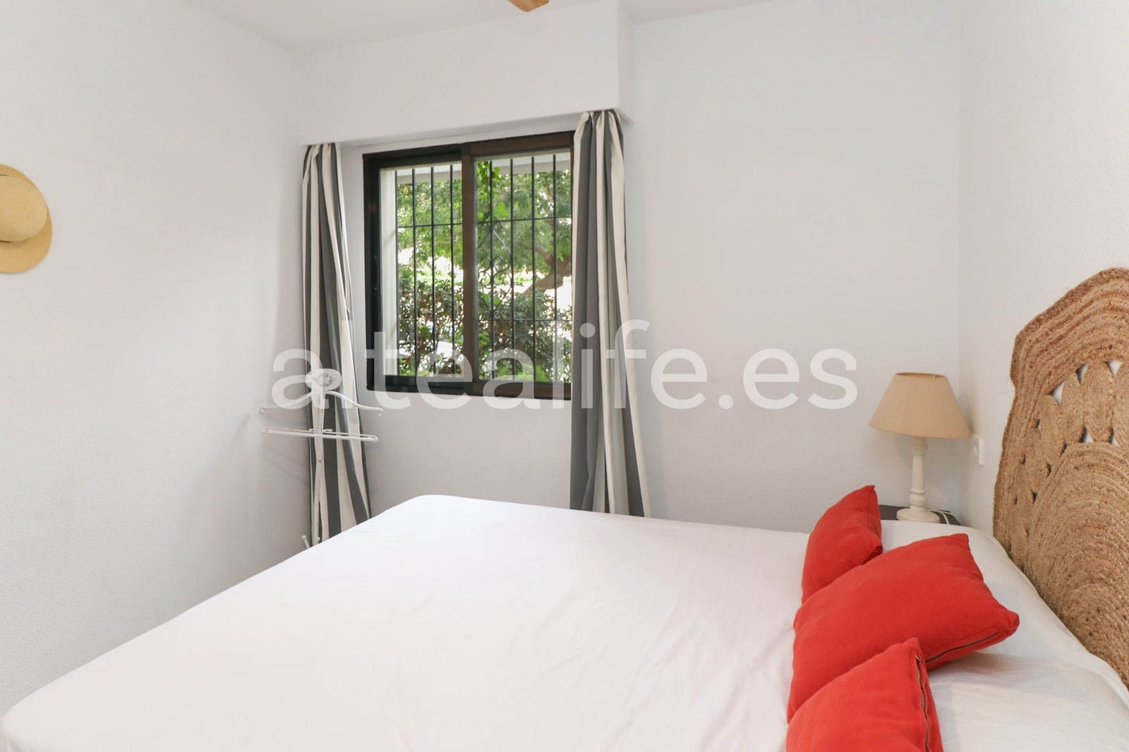 2 soverom Leilighet til leie i Altea - € 1 250 (Ref: 8769190)