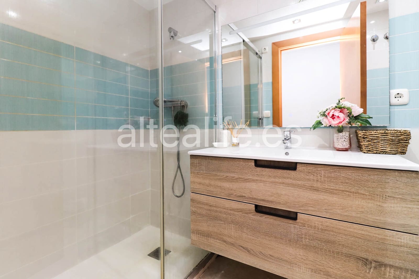 3 bedroom Apartment for sale in Altea with garage - € 345,000 (Ref: 8776598)
