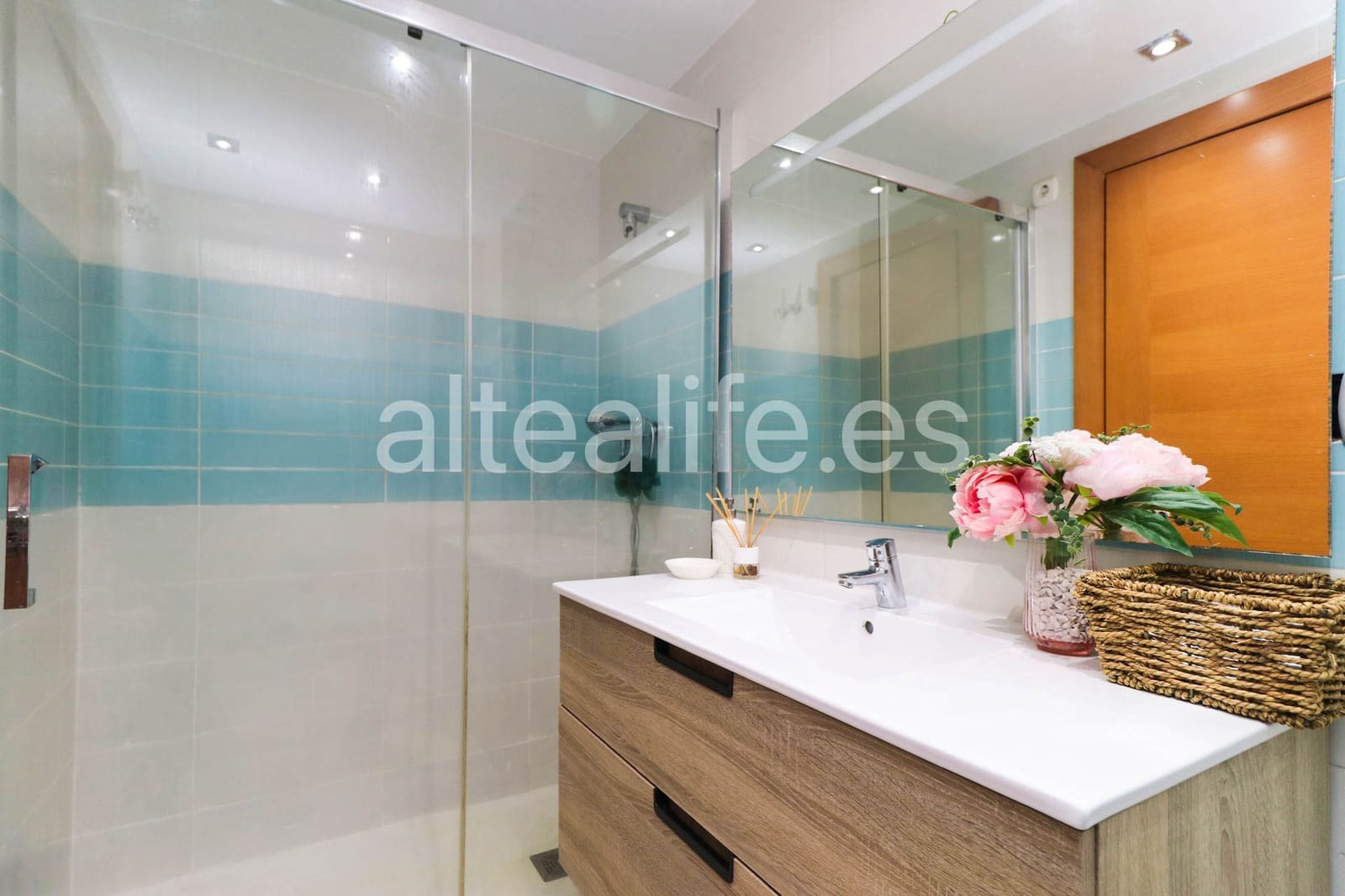 3 bedroom Apartment for sale in Altea with garage - € 345,000 (Ref: 8776598)