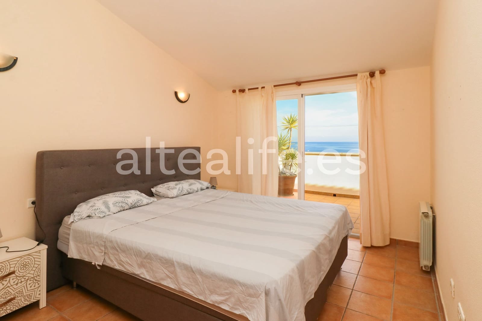 3 sypialnia Penthouse do wynajęcia w Altea z basenem garażem - 2 300 € (Ref: 8790355)