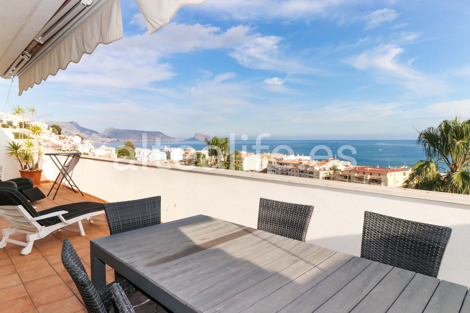 3 sypialnia Penthouse do wynajęcia w Altea z basenem garażem - 2 300 € (Ref: 8790355)