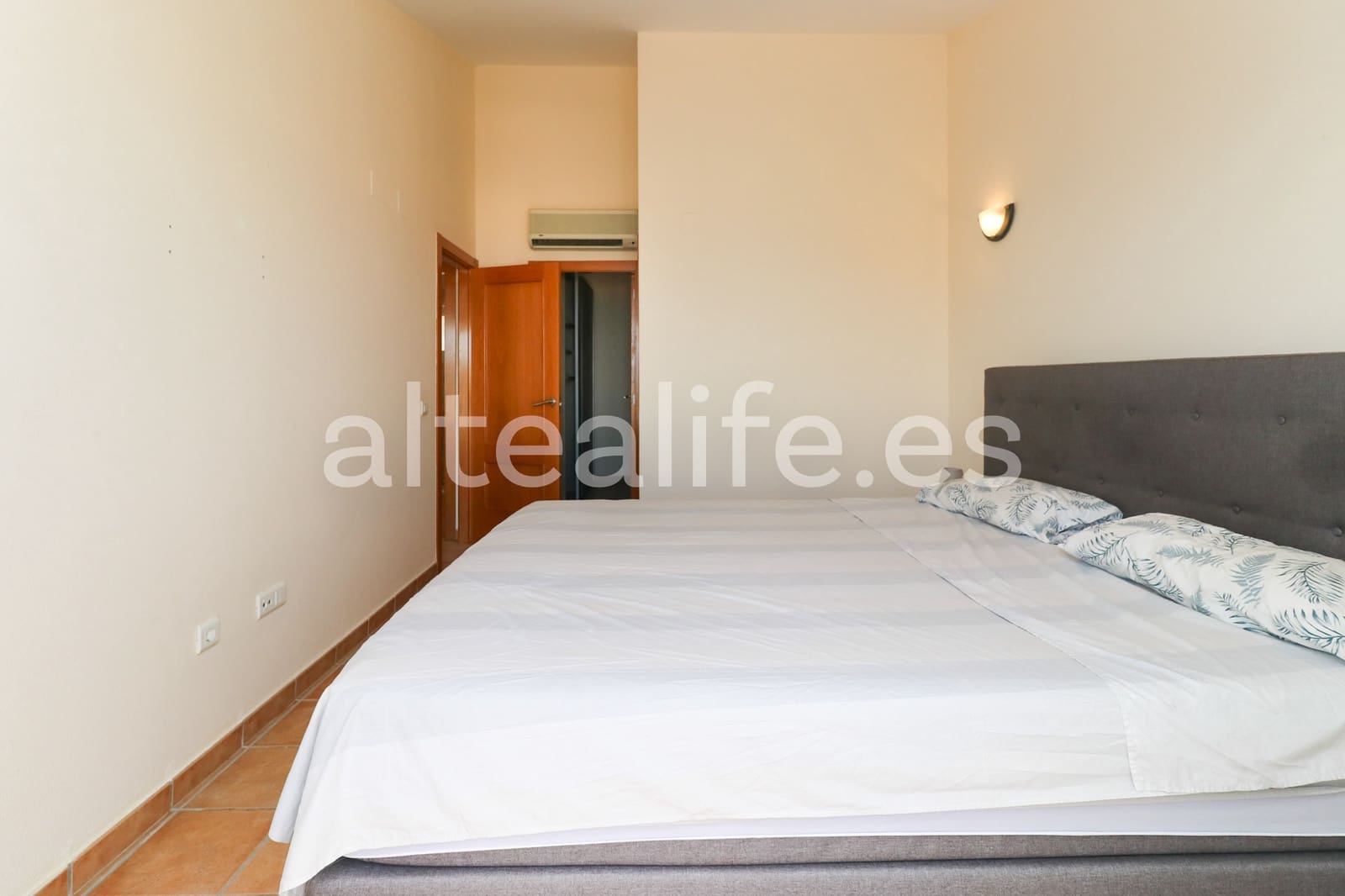 3 sypialnia Penthouse do wynajęcia w Altea z basenem garażem - 2 300 € (Ref: 8790355)