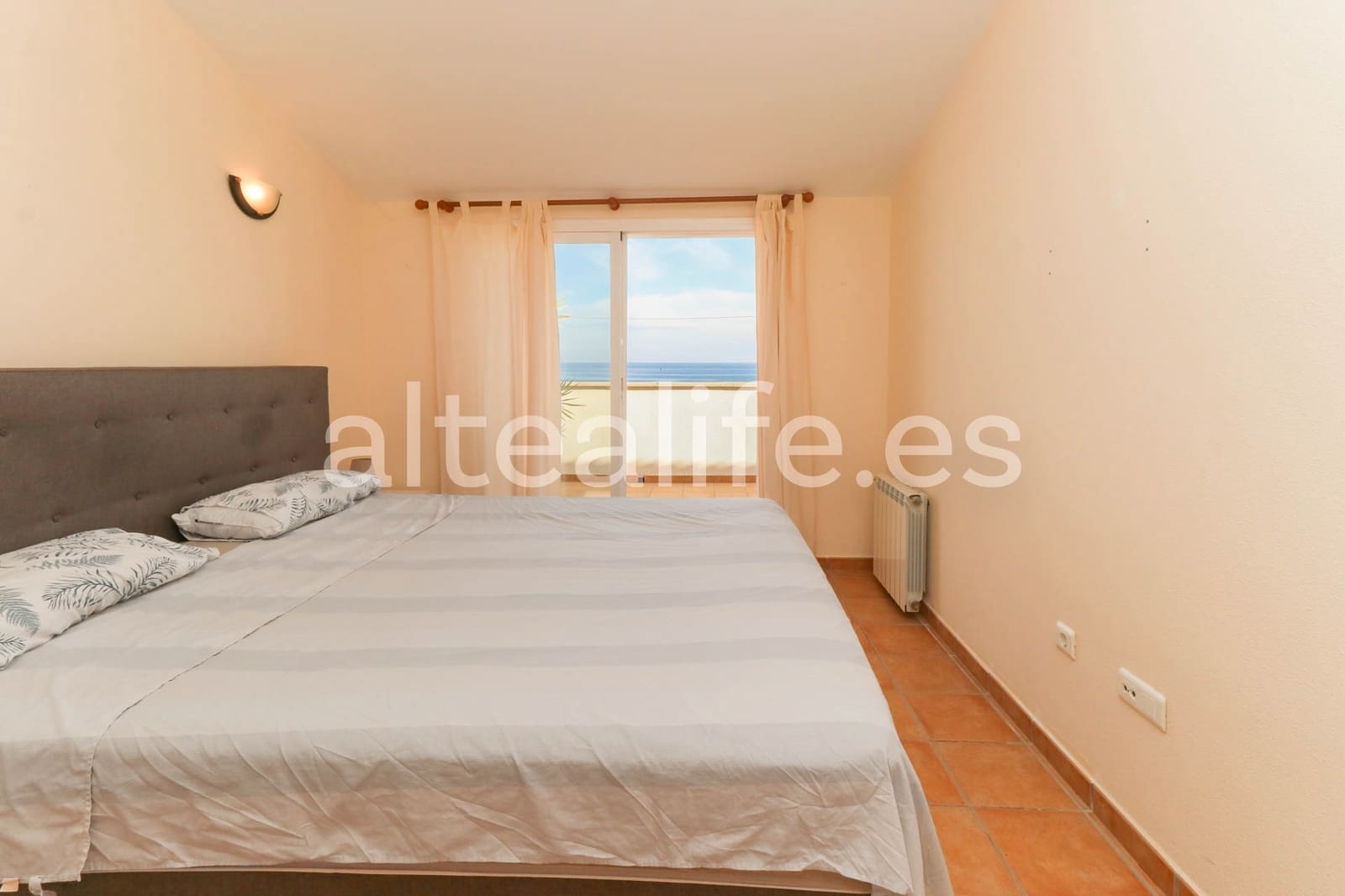 3 sypialnia Penthouse do wynajęcia w Altea z basenem garażem - 2 300 € (Ref: 8790355)