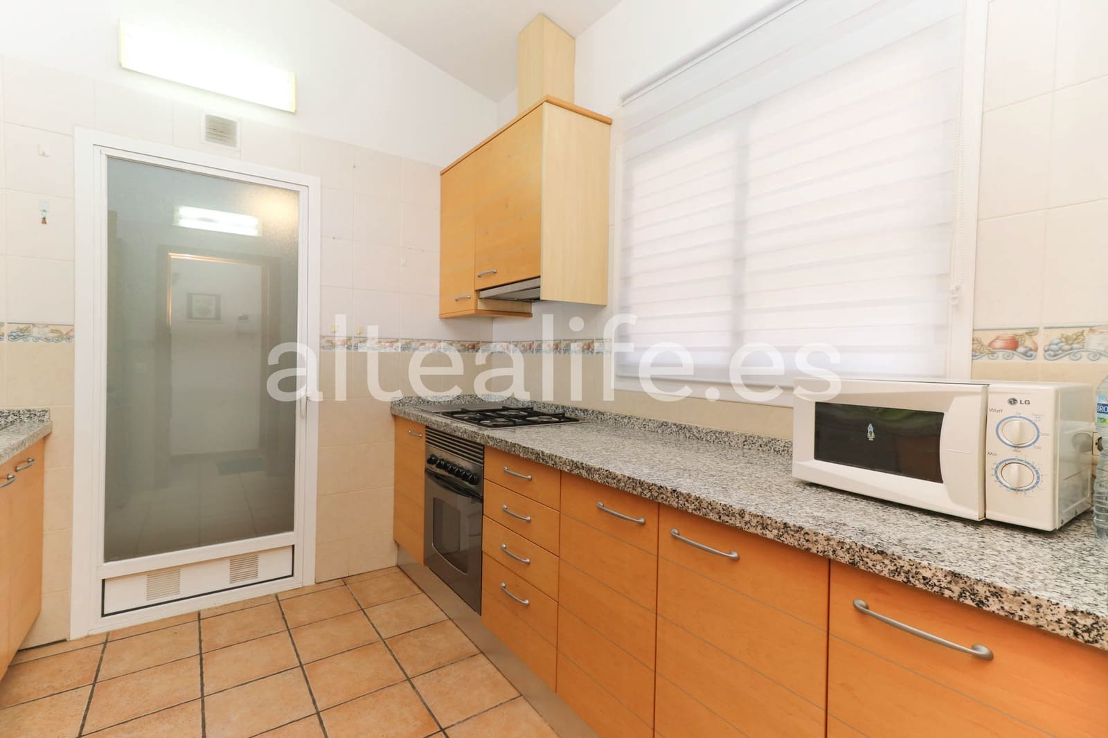 3 sypialnia Penthouse do wynajęcia w Altea z basenem garażem - 2 300 € (Ref: 8790355)