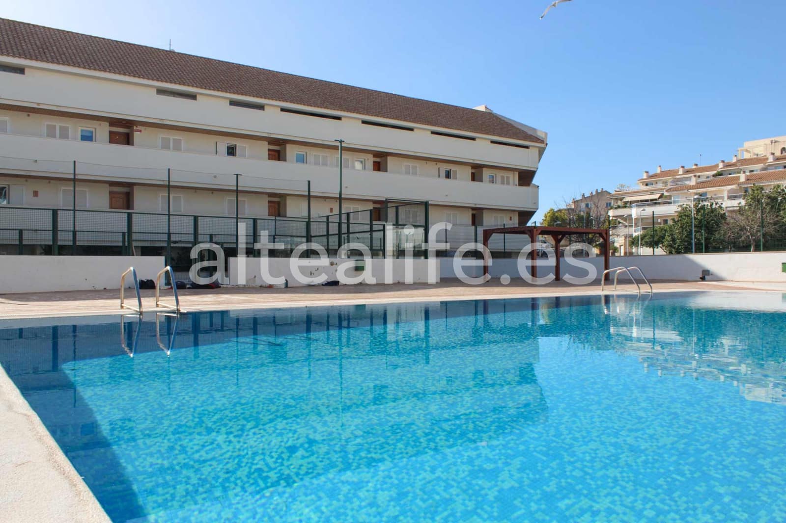 3 sypialnia Penthouse do wynajęcia w Altea z basenem garażem - 2 300 € (Ref: 8790355)