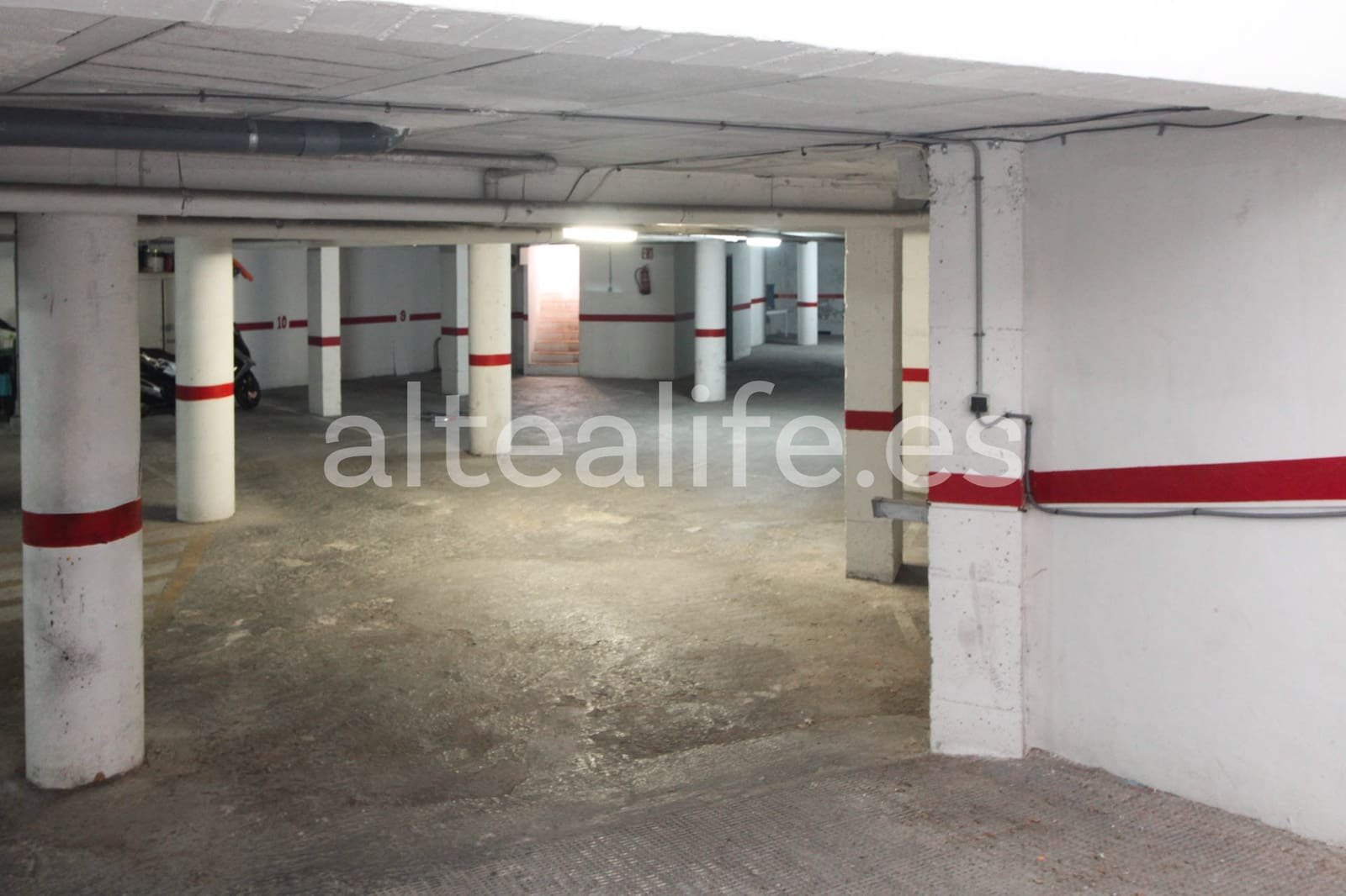 Garage til salg i Alfaz del Pi / L'Alfas del Pi - € 8.400 (Ref: 8820644)